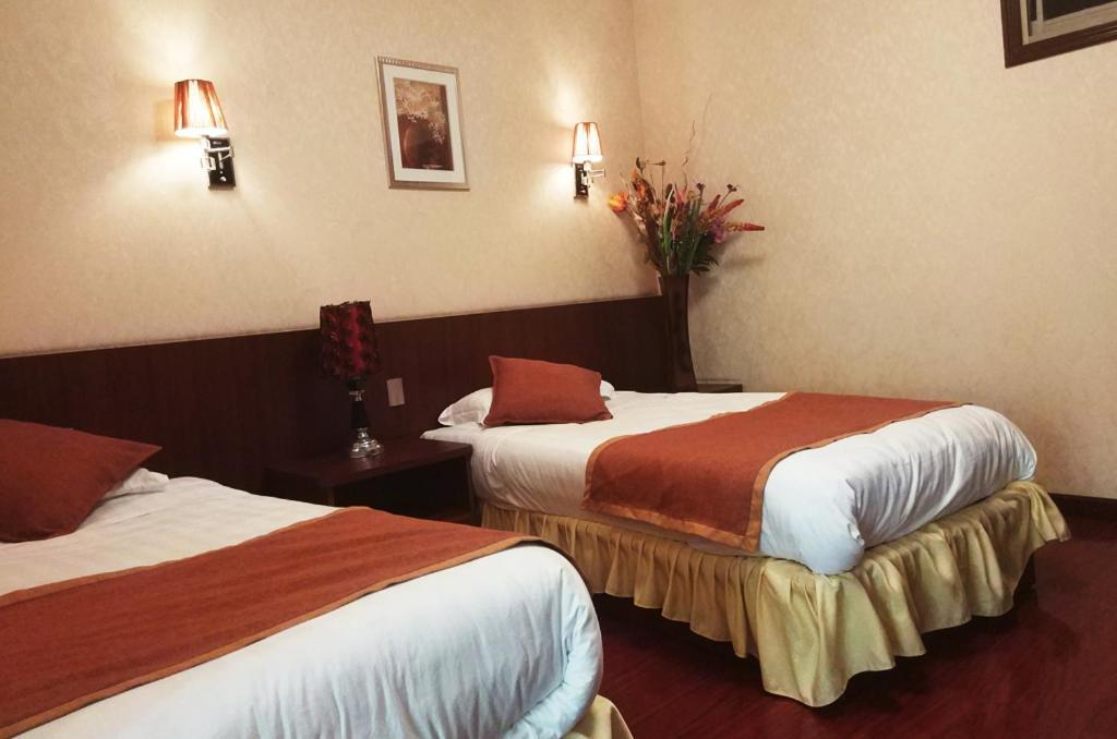 Hotel 198 Santiago Ngoại thất bức ảnh