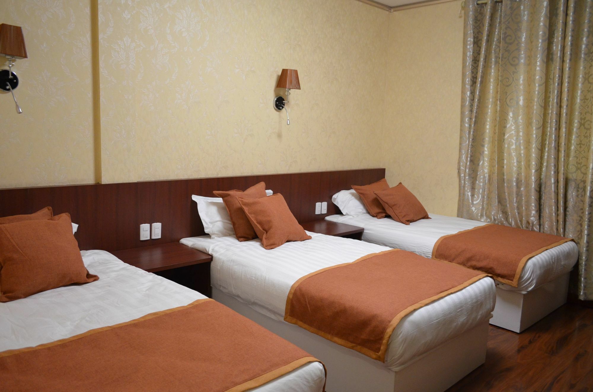 Hotel 198 Santiago Ngoại thất bức ảnh